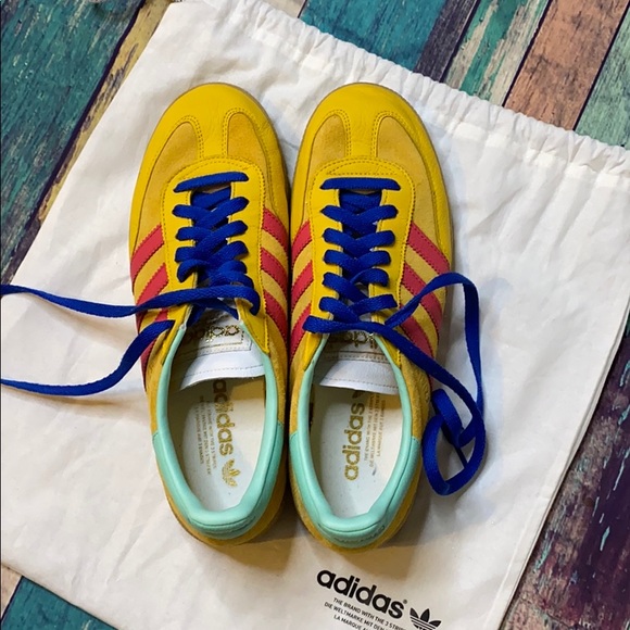 adidas Shoes - Women’s Mi Adidas